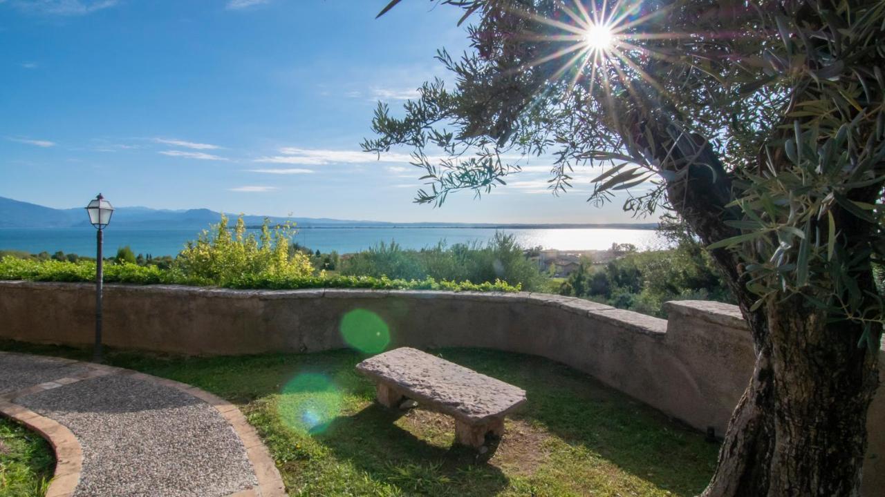 Castello Belvedere Apartments Desenzano del Garda Exterior foto
