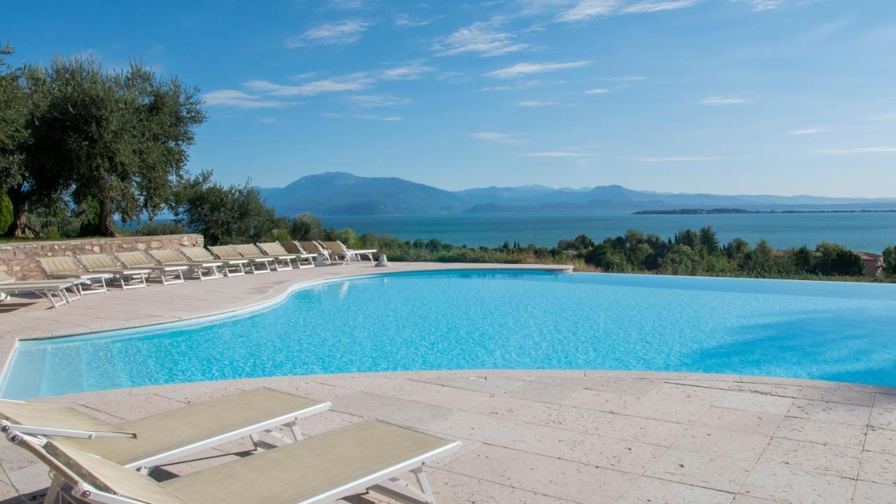 Castello Belvedere Apartments Desenzano del Garda Exterior foto