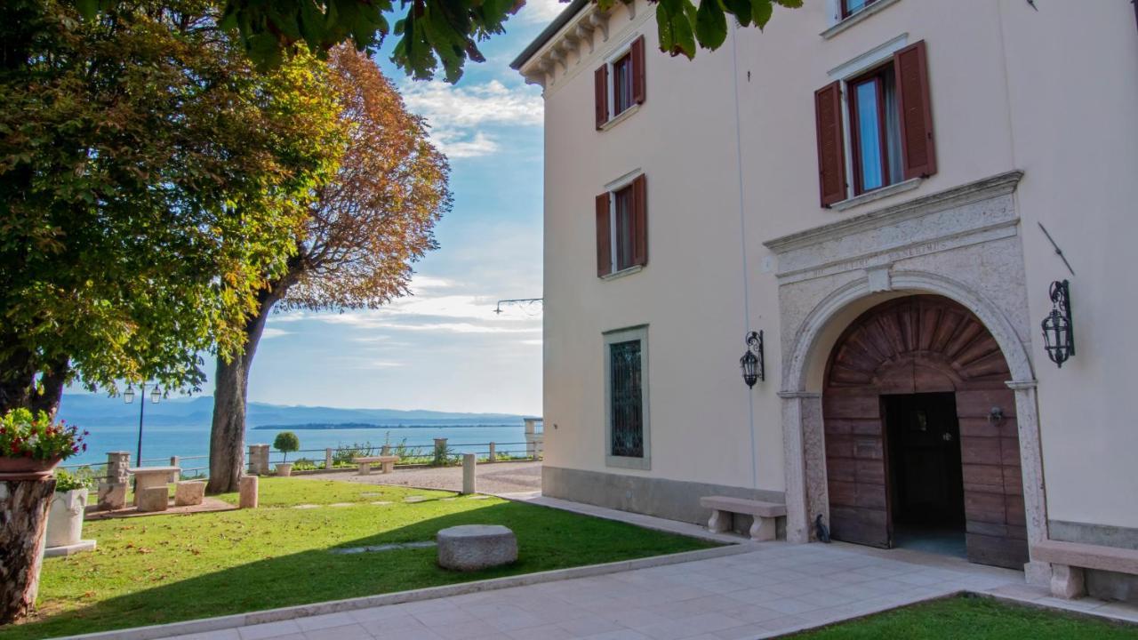 Castello Belvedere Apartments Desenzano del Garda Exterior foto