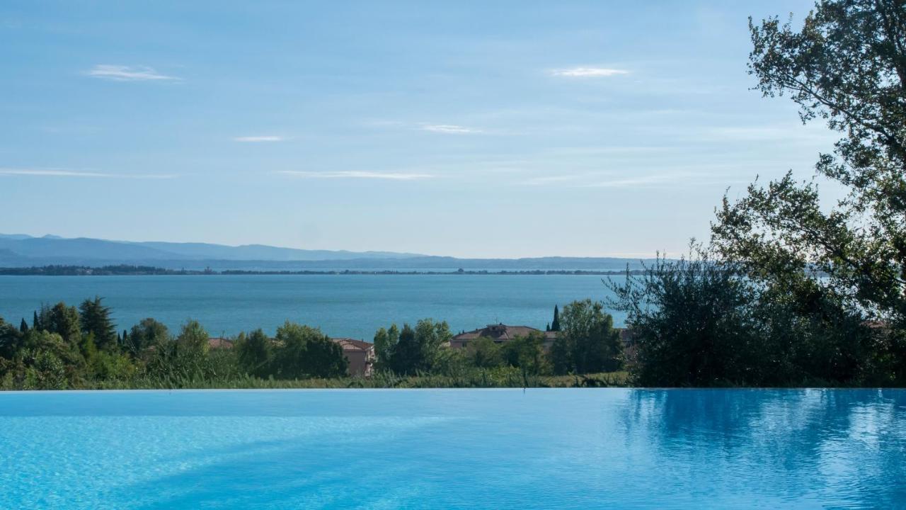 Castello Belvedere Apartments Desenzano del Garda Exterior foto