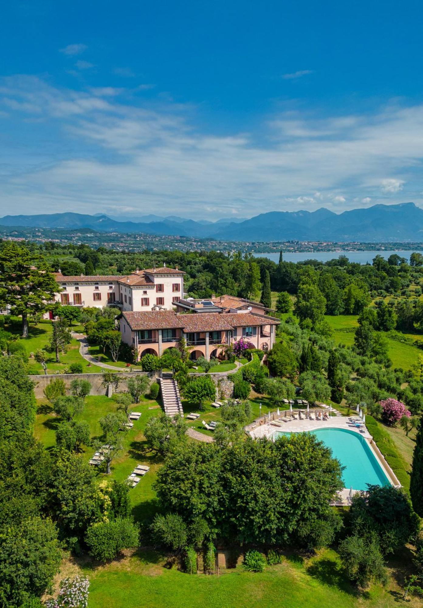 Castello Belvedere Apartments Desenzano del Garda Exterior foto